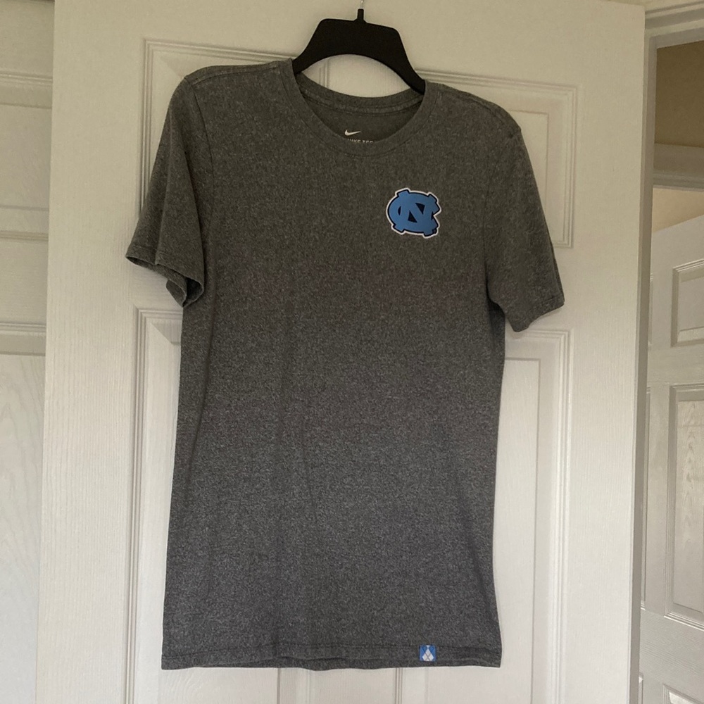 Nike Heather Gray Men's Tee with Light Blue Emblem